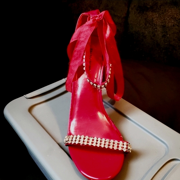 5inch Red heels with rhinestones & ribbon - Picture 6 of 15